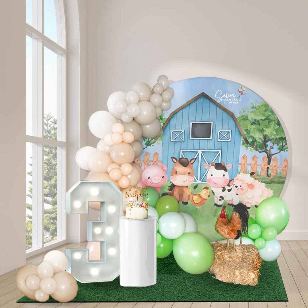 My Little Farm Balloon Decor.