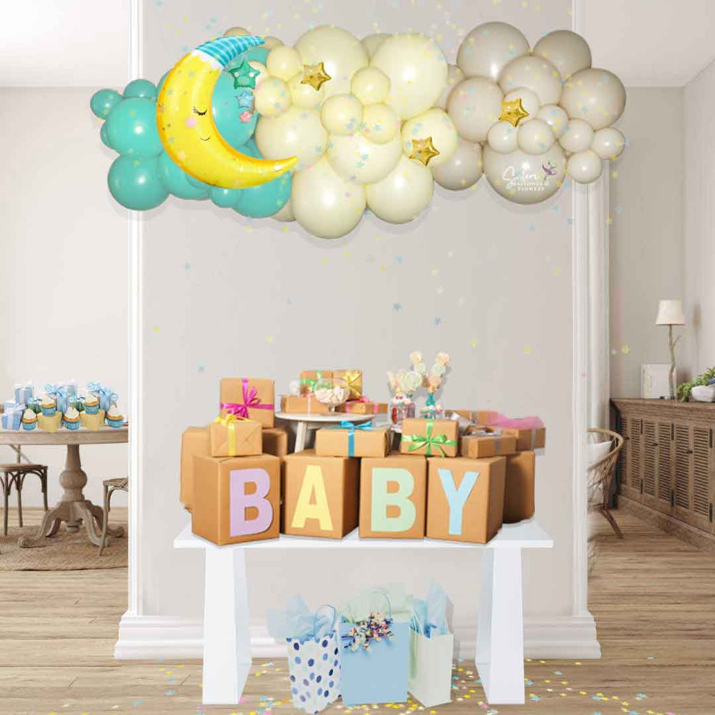 Baby shower balloon garland decoration in pastel colors. Salem Oregon balloon decor.